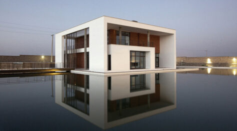 Shams Villa / Karand Architecture Group