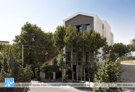 ساختمان مسکونی 106 مهرشهر / استودیو معماری فرامتن + استودیو طراحی معماری پراگماتیکا