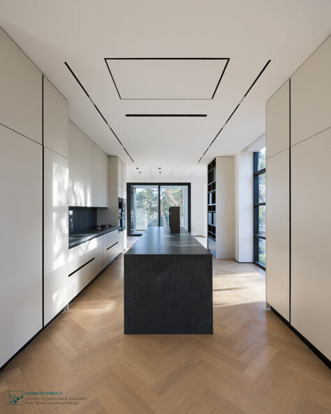 ساختمان لتاج شماره یک / دفتر معماری زمردی و همکاران